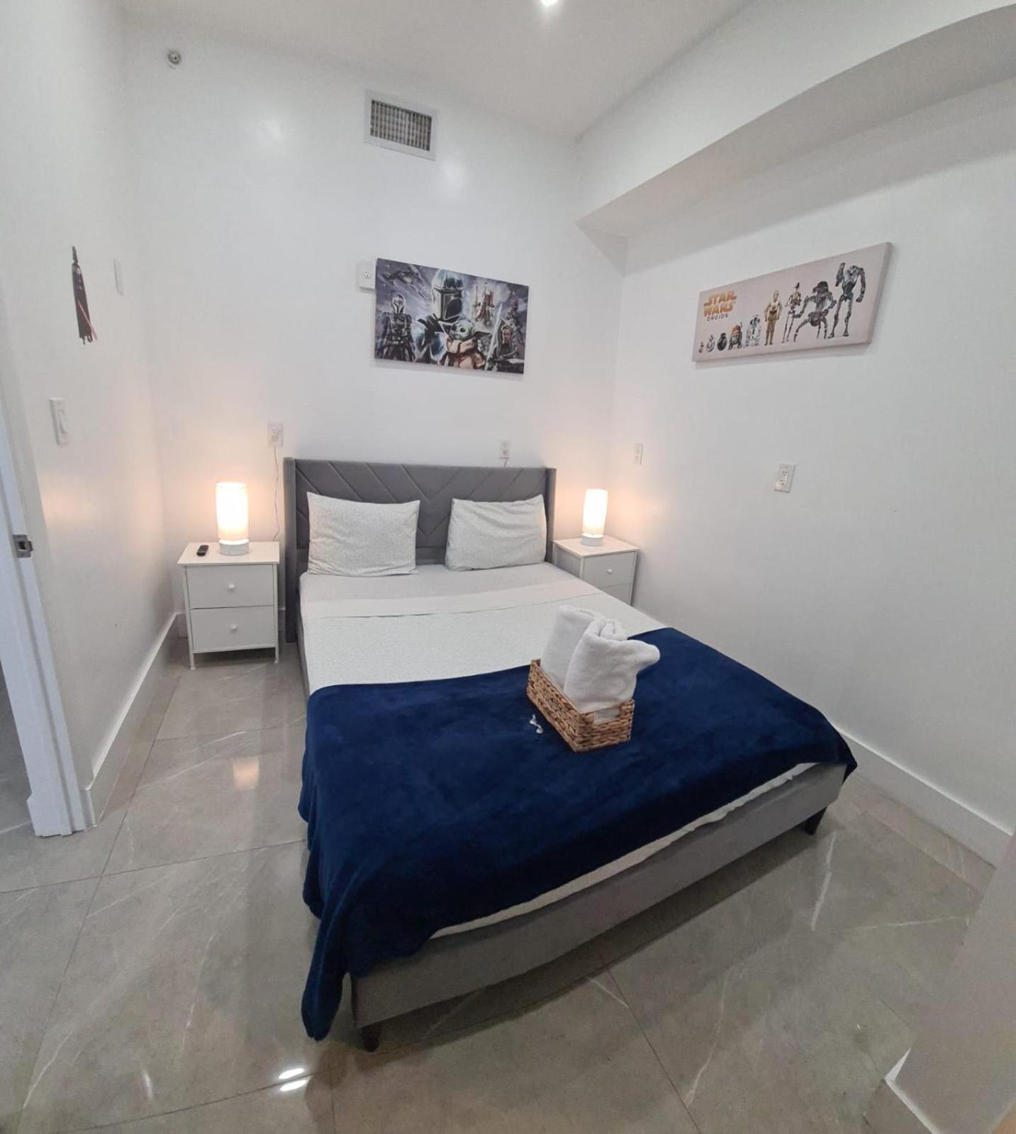 Atrium Hostel Design District Miami Exterior photo